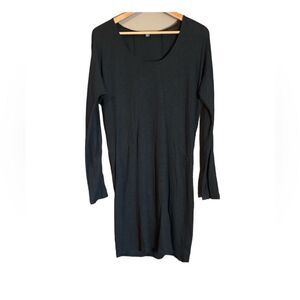 Lilla. P black long‎ sleeve dress with scoop neck